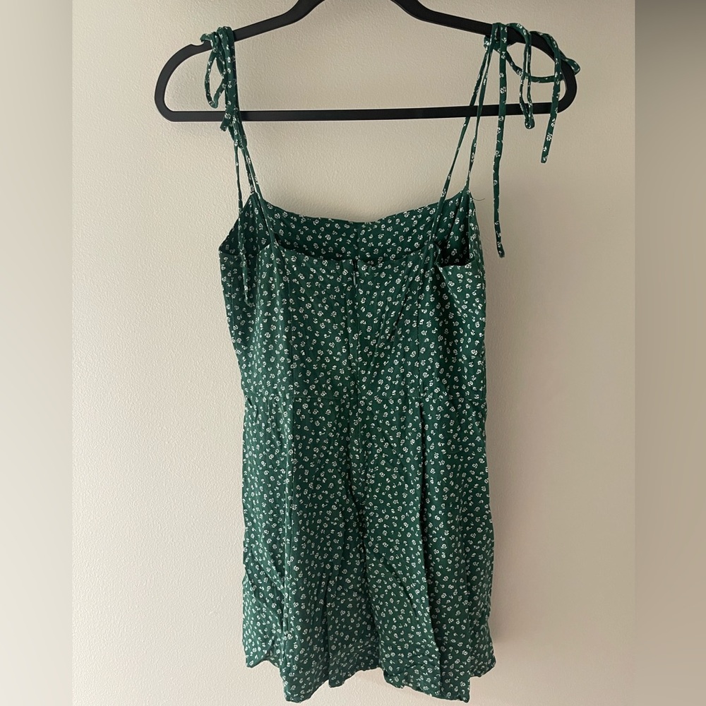 Green and white Reformation minidress - Picture 2 of 3